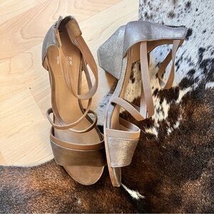 EILEEN FISHER Gold Metallic Gladiator Strappy Heel Sandal Size 10 Boho‎
